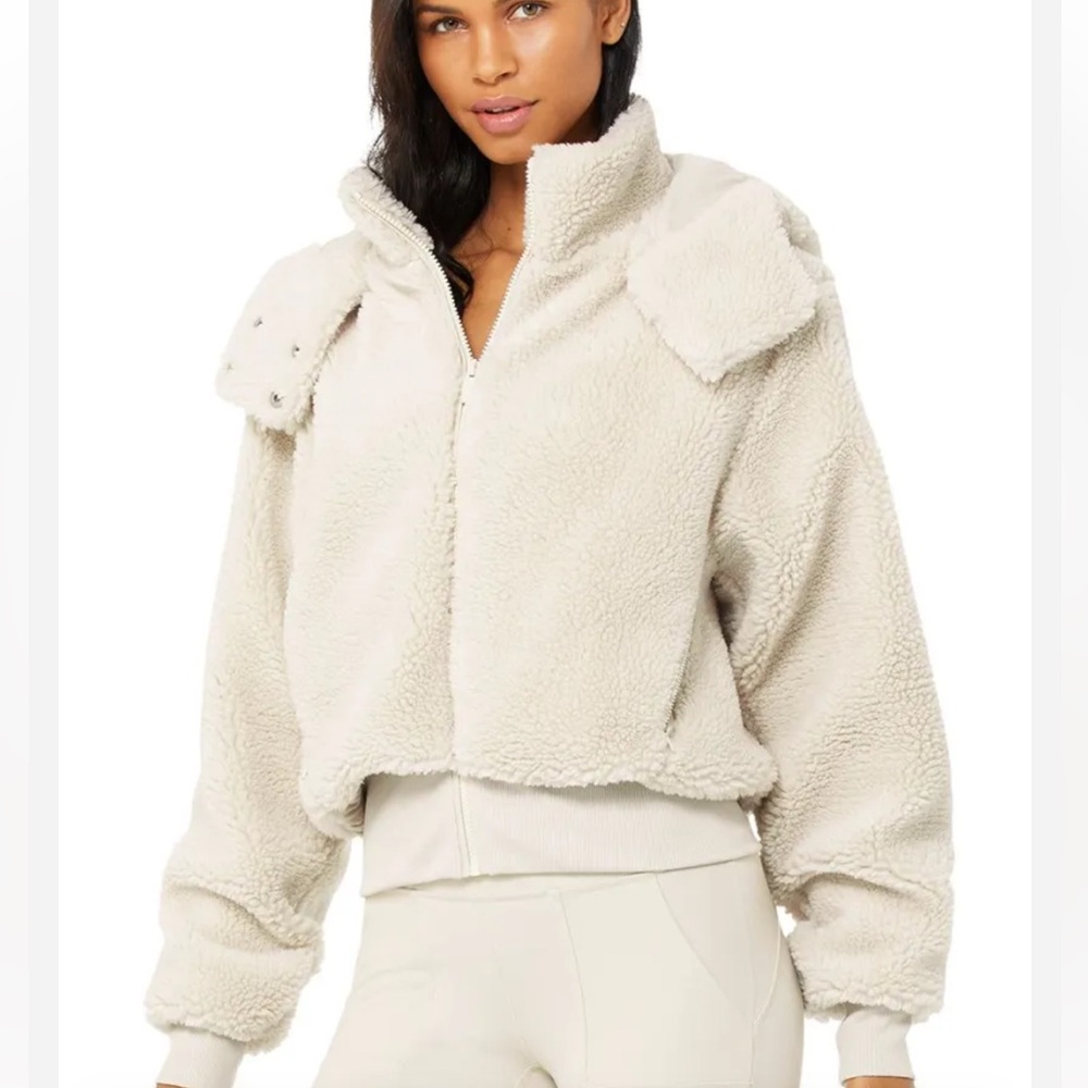 ALO Foxy Sherpa Jacket ** PRE-OWNED **
